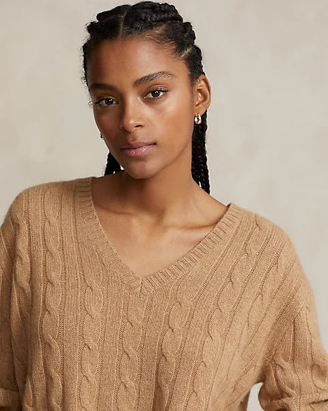 Suéter de caxemira tricotado com decote em V